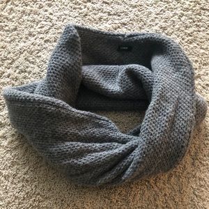 J crew grey ‘snood’ infinity scarf